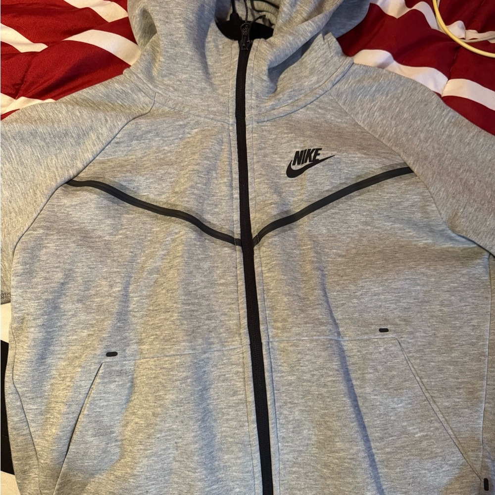 Nike woman’s Gray Jacket